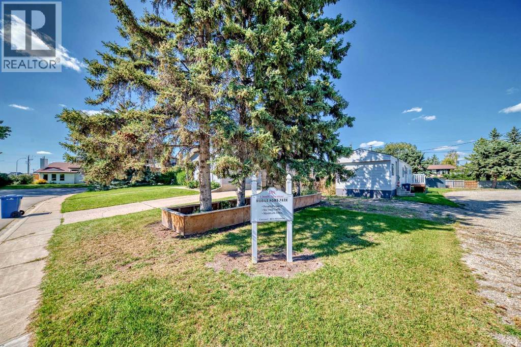 Photo 2 of 24 1219 Limit Avenue, Crossfield AB