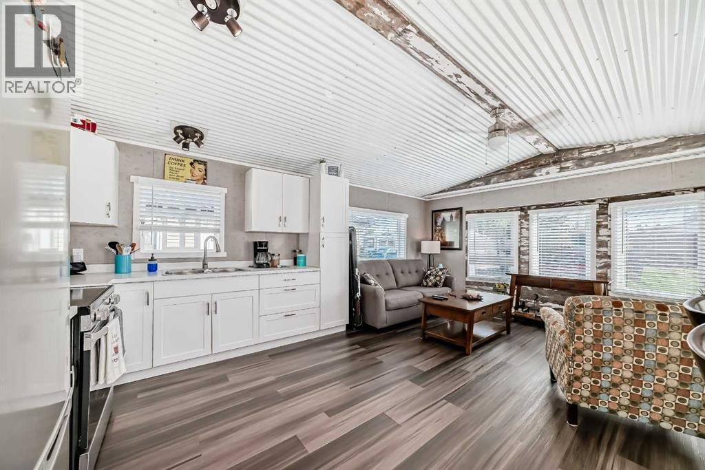 Photo 6 of 24 1219 Limit Avenue, Crossfield AB