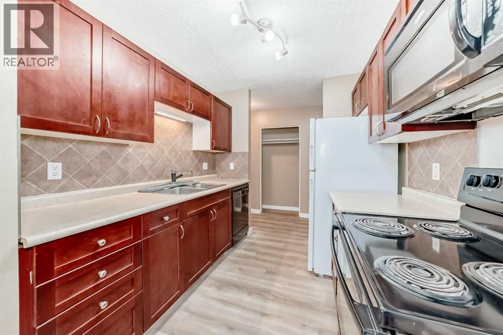 Photo 1 of 104 7164 Parke Avenue, Red Deer AB