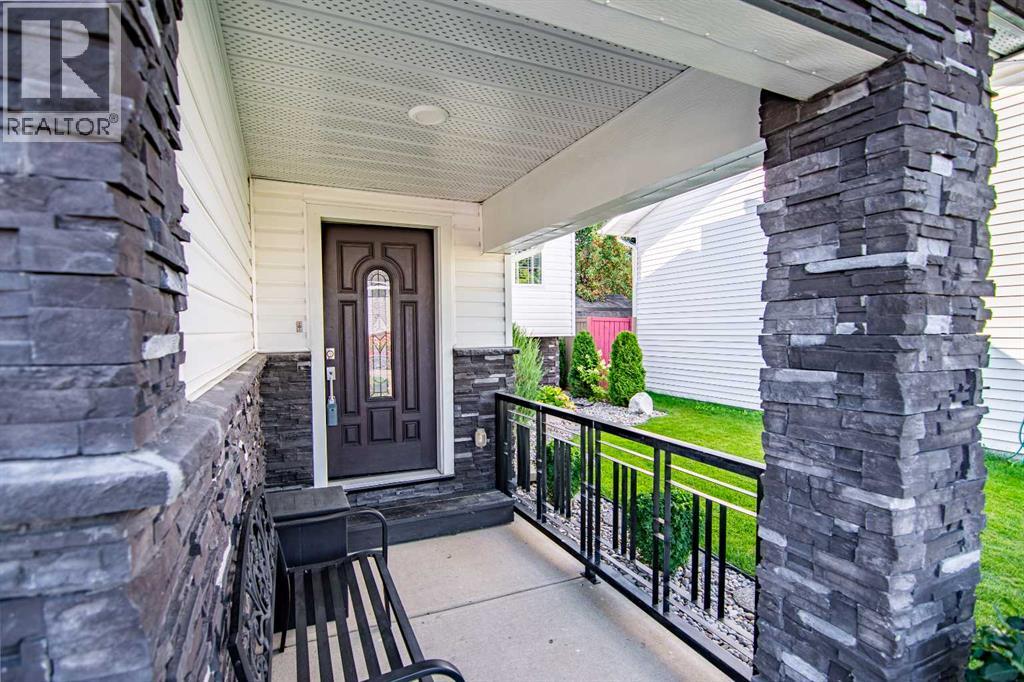 Photo 3 of 93 Ellenwood Drive, Red Deer AB