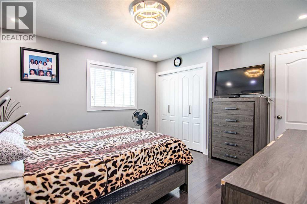 Photo 20 of 93 Ellenwood Drive, Red Deer AB