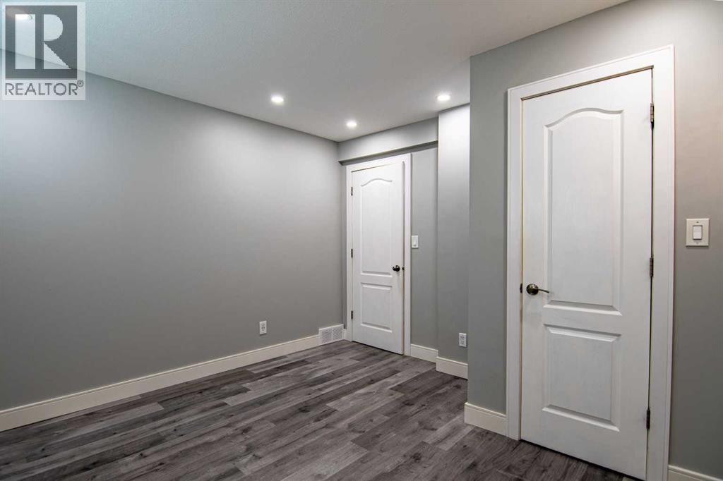 Photo 29 of 93 Ellenwood Drive, Red Deer AB