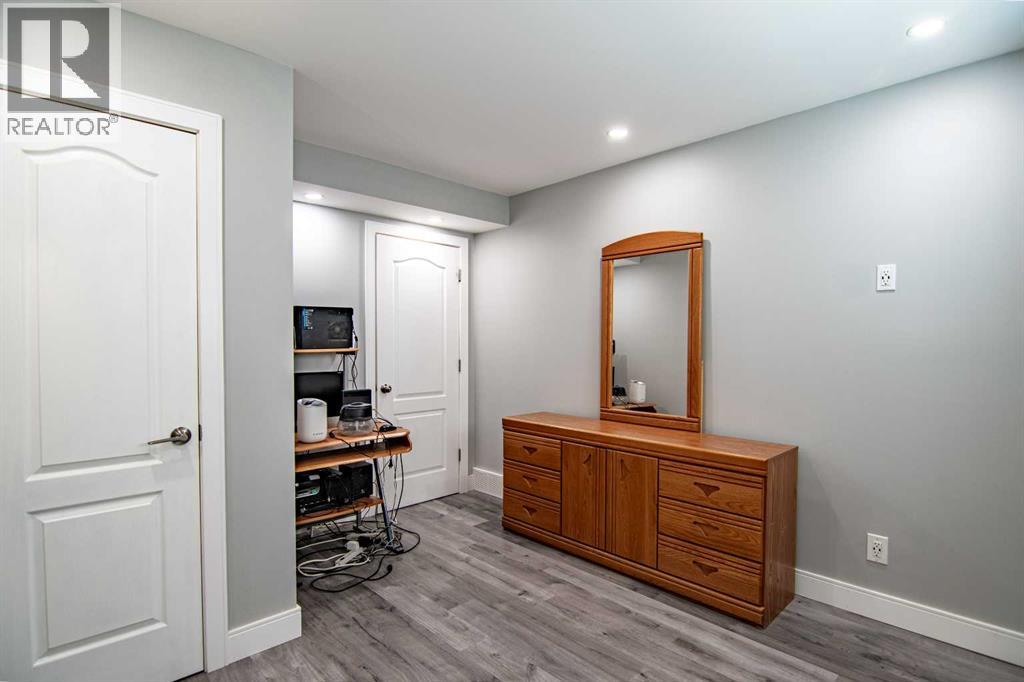 Photo 34 of 93 Ellenwood Drive, Red Deer AB
