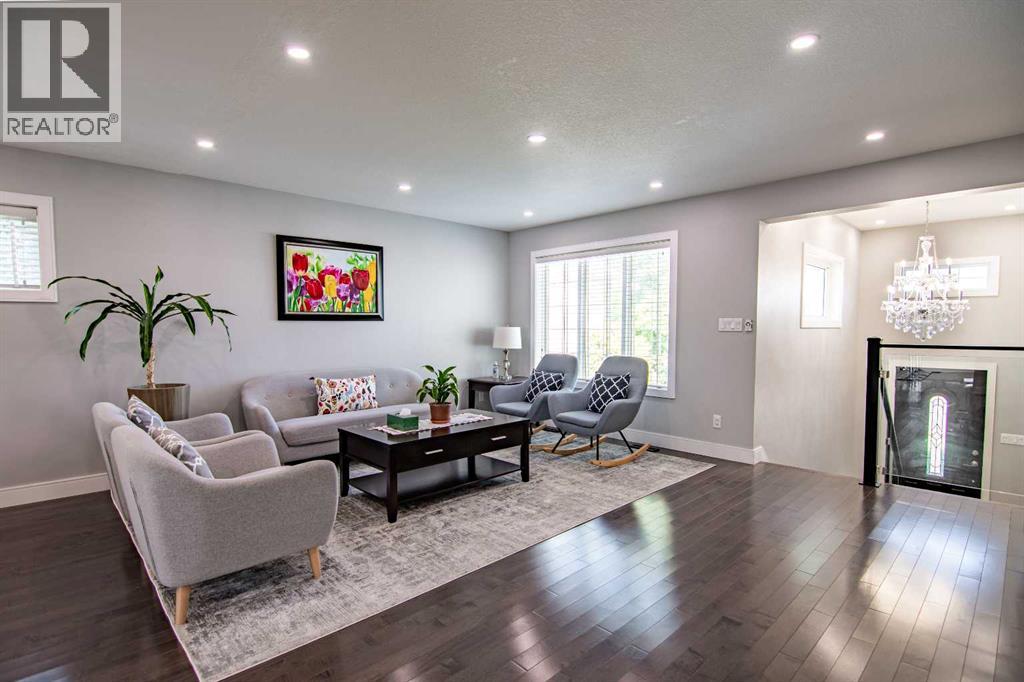 Photo 8 of 93 Ellenwood Drive, Red Deer AB
