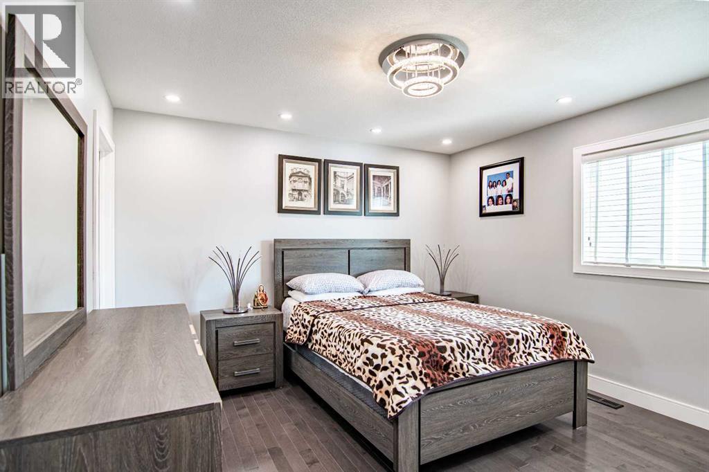 Photo 19 of 93 Ellenwood Drive, Red Deer AB