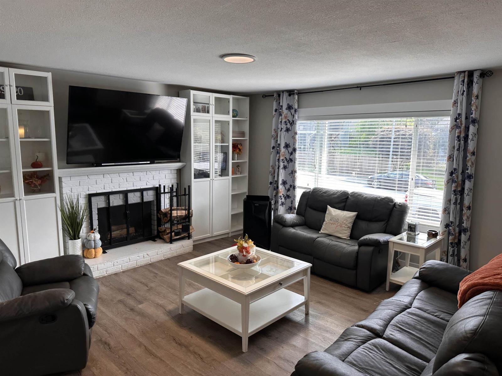 Photo 8 of 3785 Robson Drive, Abbotsford BC