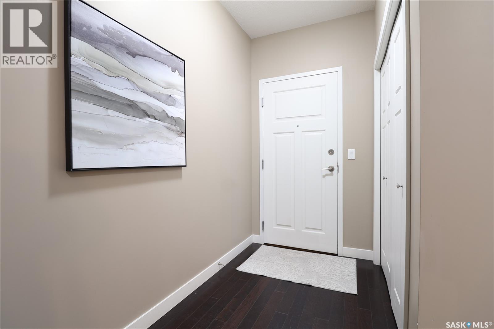 Photo 2 of 1104 2055 Rose Street, Regina SK