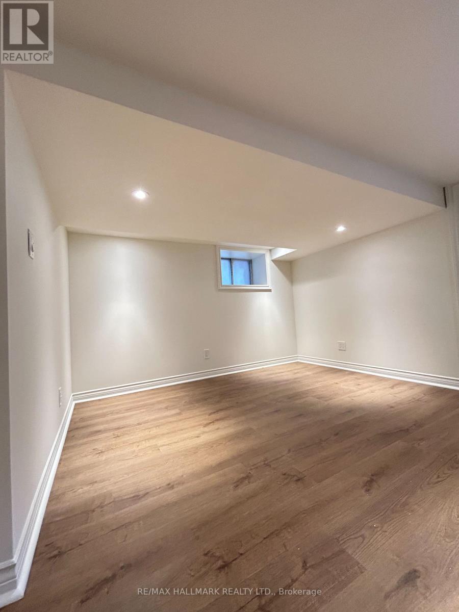 Photo 20 of 152 Bartlett Avenue, Toronto ON
