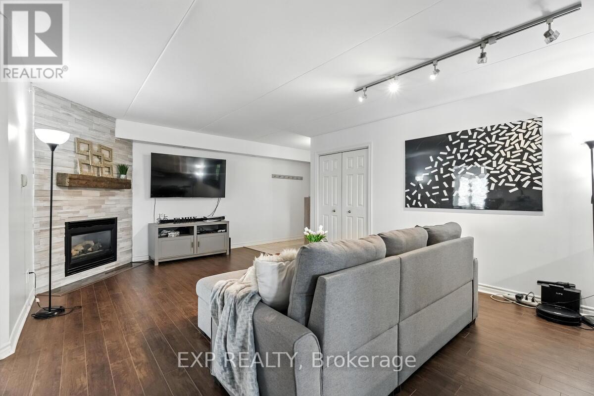 Photo 2 of 215 1421 Walkers Line, Burlington ON
