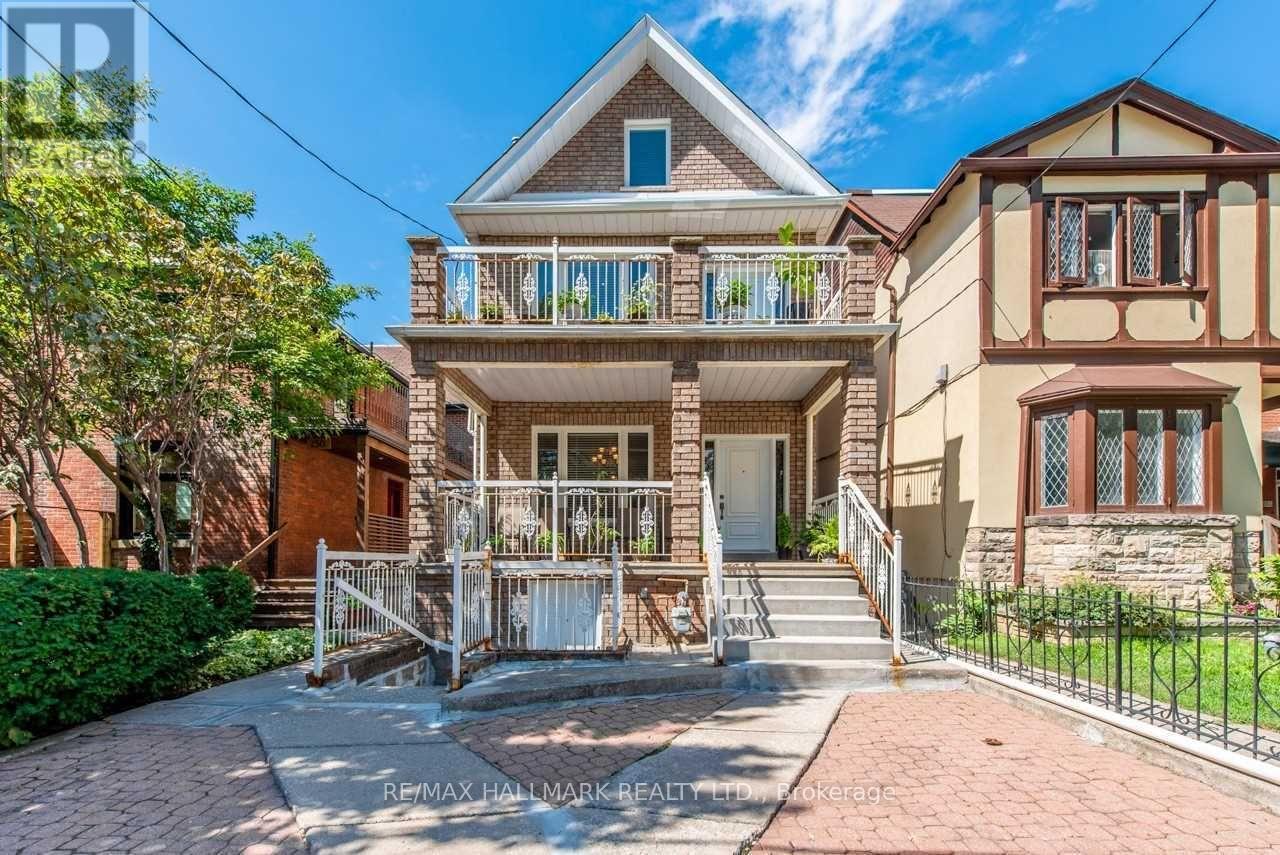 Photo 1 of 152 Bartlett Avenue, Toronto ON