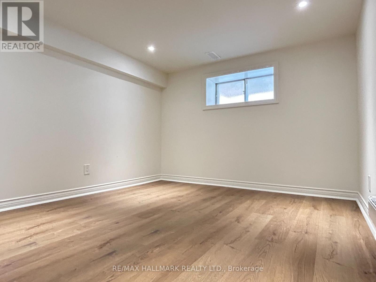 Photo 19 of 152 Bartlett Avenue, Toronto ON