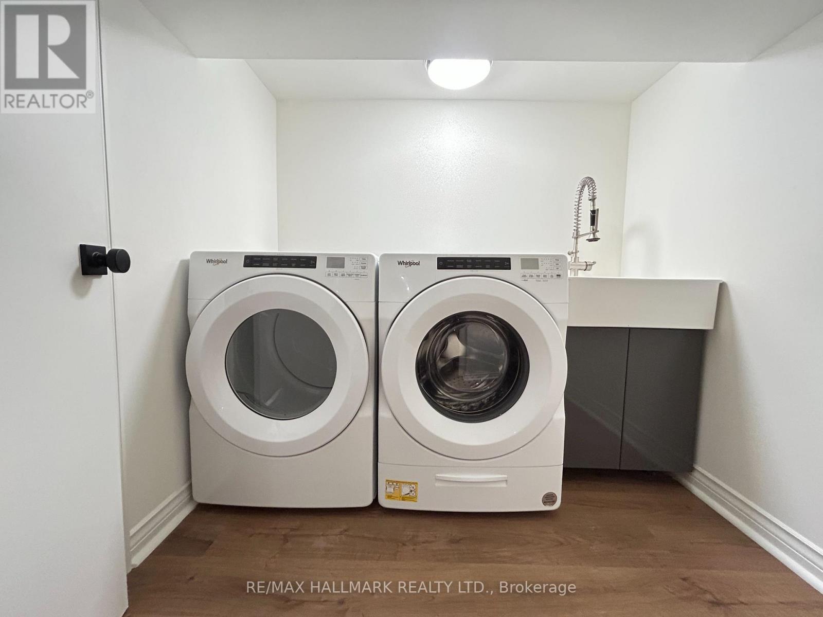 Photo 15 of 152 Bartlett Avenue, Toronto ON
