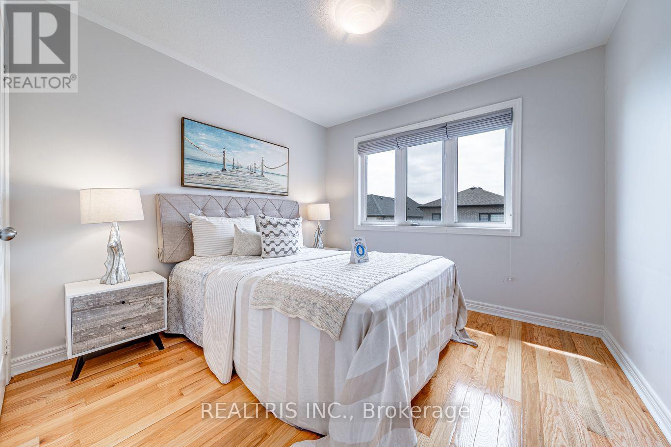 Photo 8 of 59 Honey Glen Avenue, Markham ON