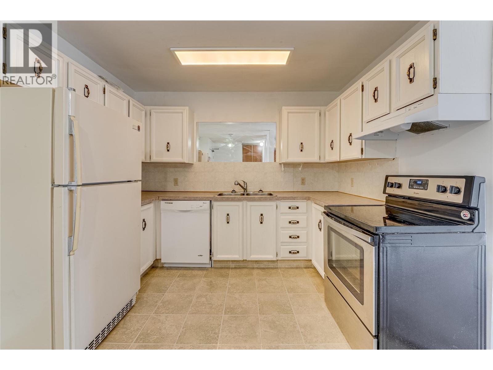 Photo 15 of 3901 32 Avenue Unit 208, Vernon BC