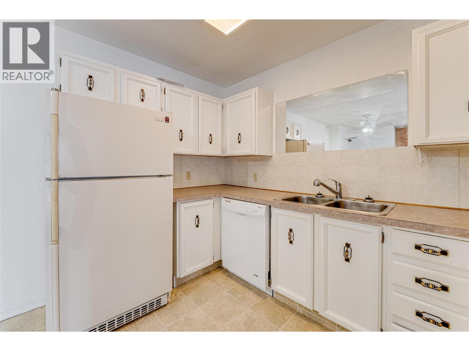 Photo 16 of 3901 32 Avenue Unit 208, Vernon BC