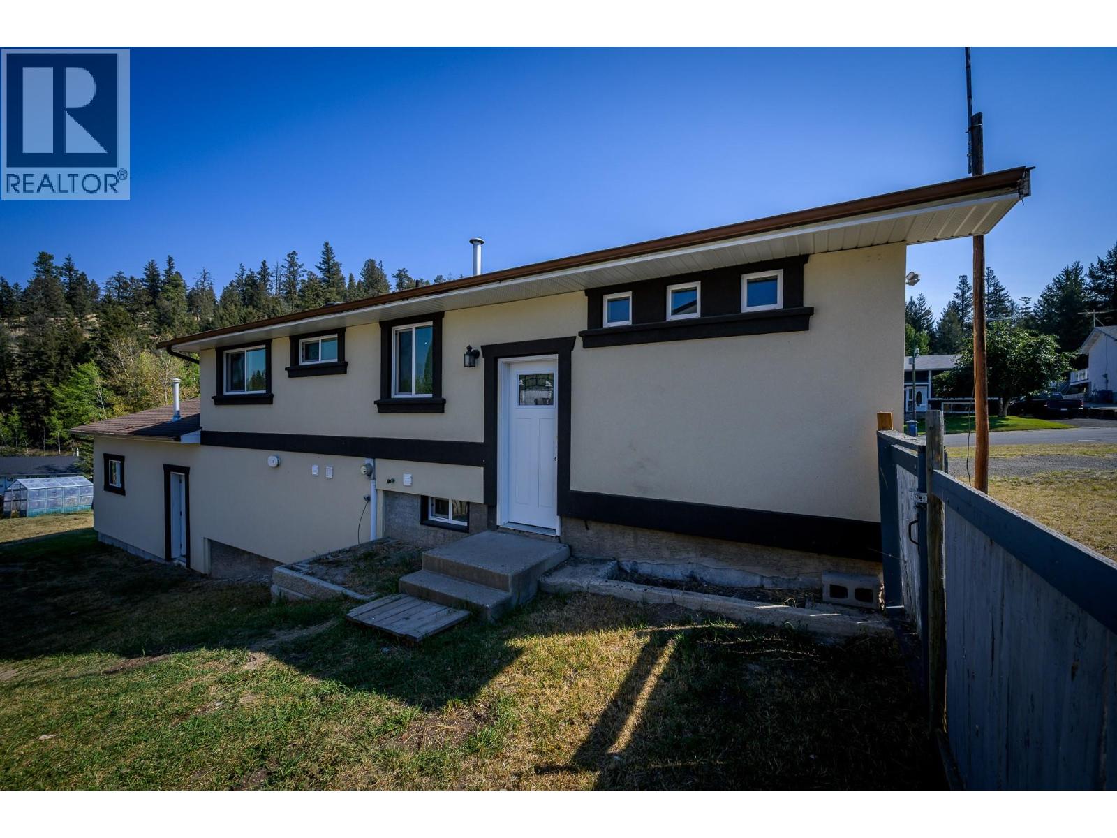 397 BASALT Drive, Logan Lake