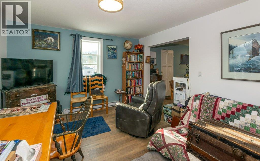  713 Russell Avenue, Enderby