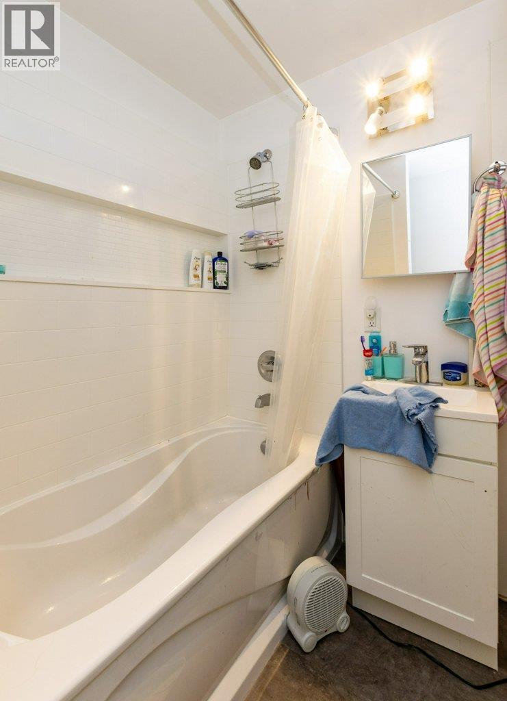  713 Russell Avenue, Enderby