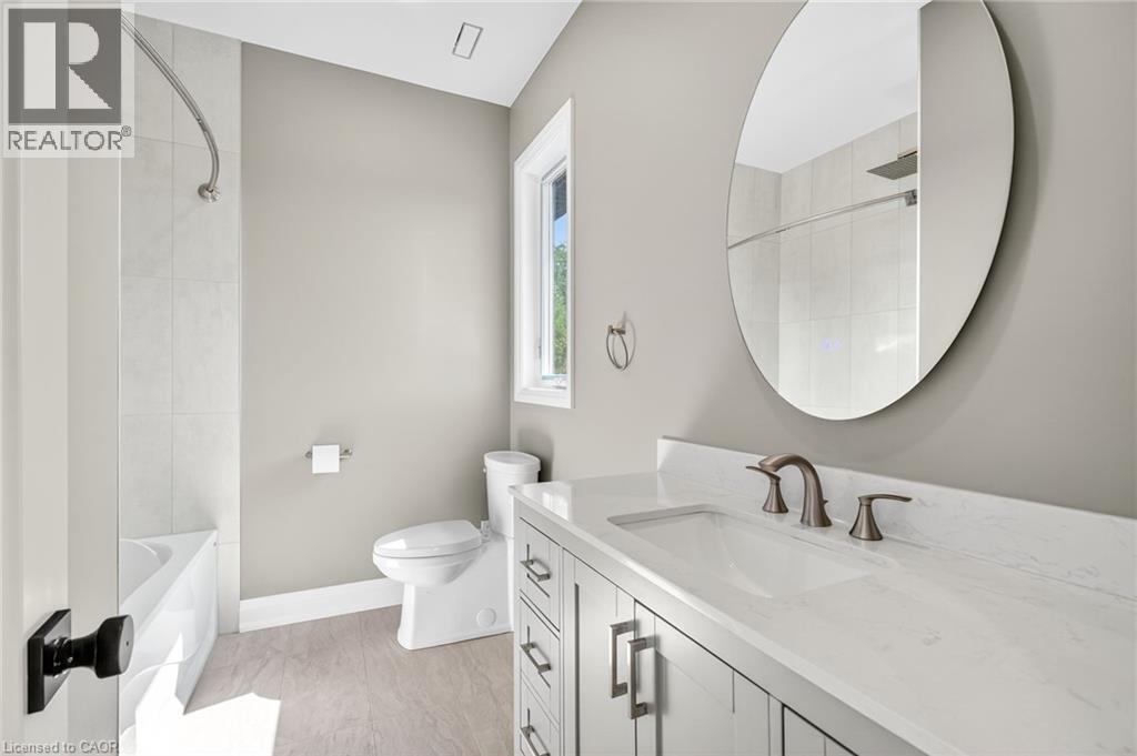 Photo 31 of 4006 Flemish Drive, Burlington ON