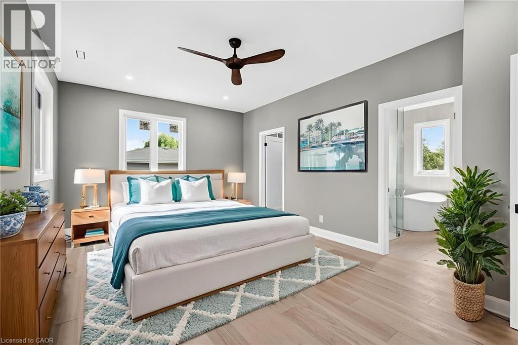 Photo 32 of 4006 Flemish Drive, Burlington ON