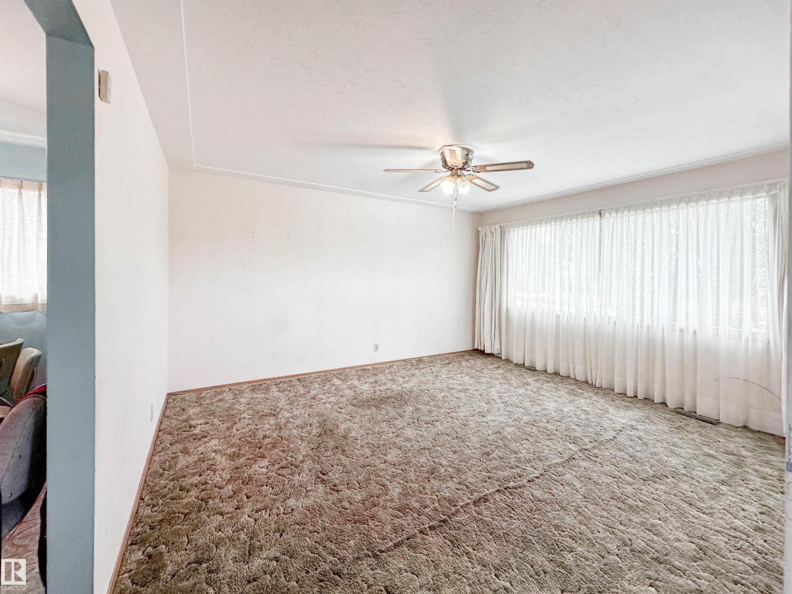 Photo 17 of 8925 154 St Nw, Edmonton AB