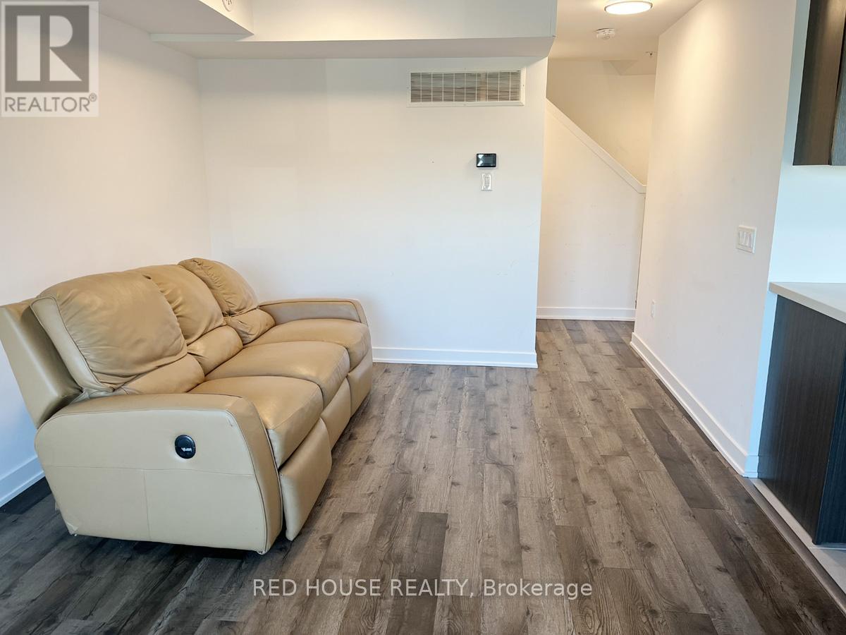 Photo 6 of 3 175 Veterans Drive, Brampton ON
