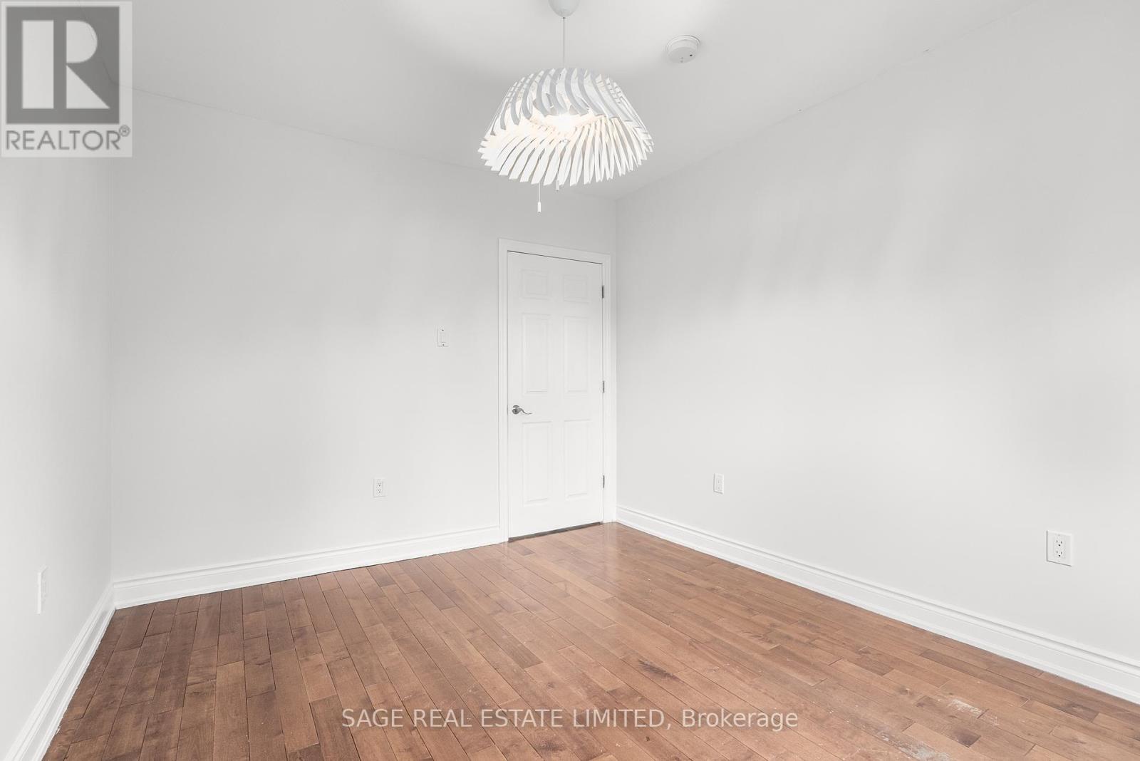 Photo 26 of 41 Ann Arbour Road, Toronto ON