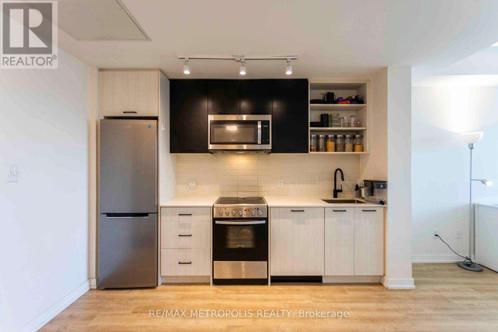 Photo 6 of 308 2300 St Clair Avenue W, Toronto ON