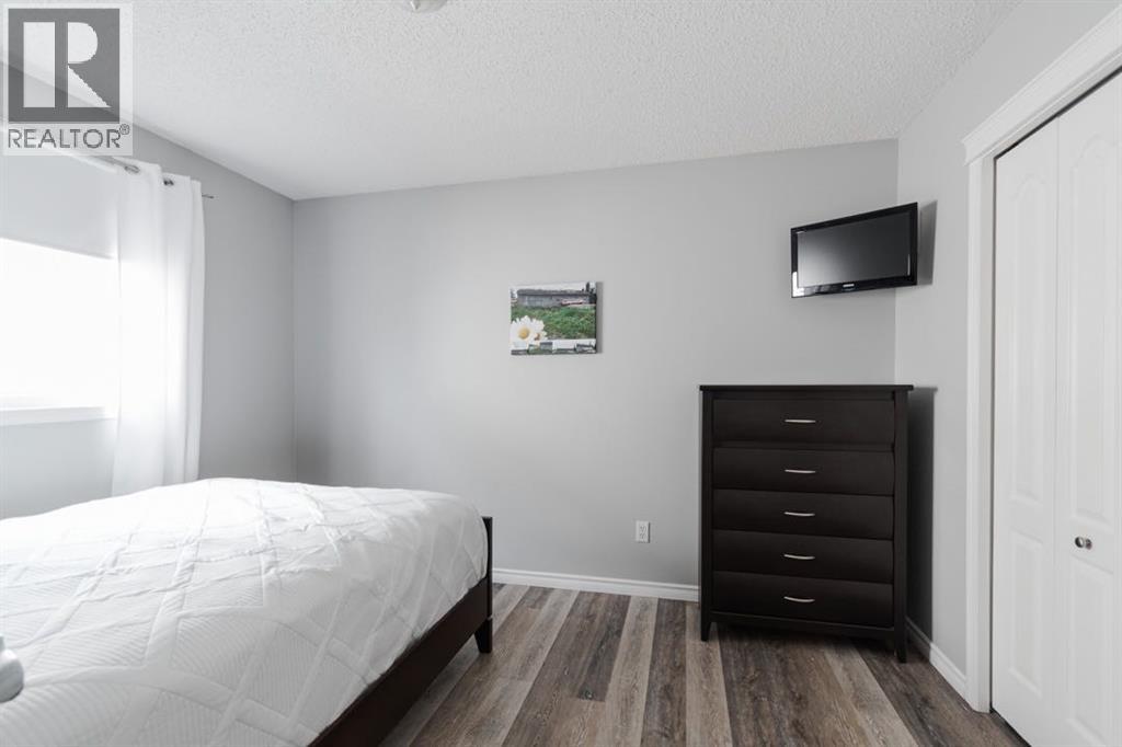 Photo 27 of 132 Breukel Crescent, Fort Mcmurray AB