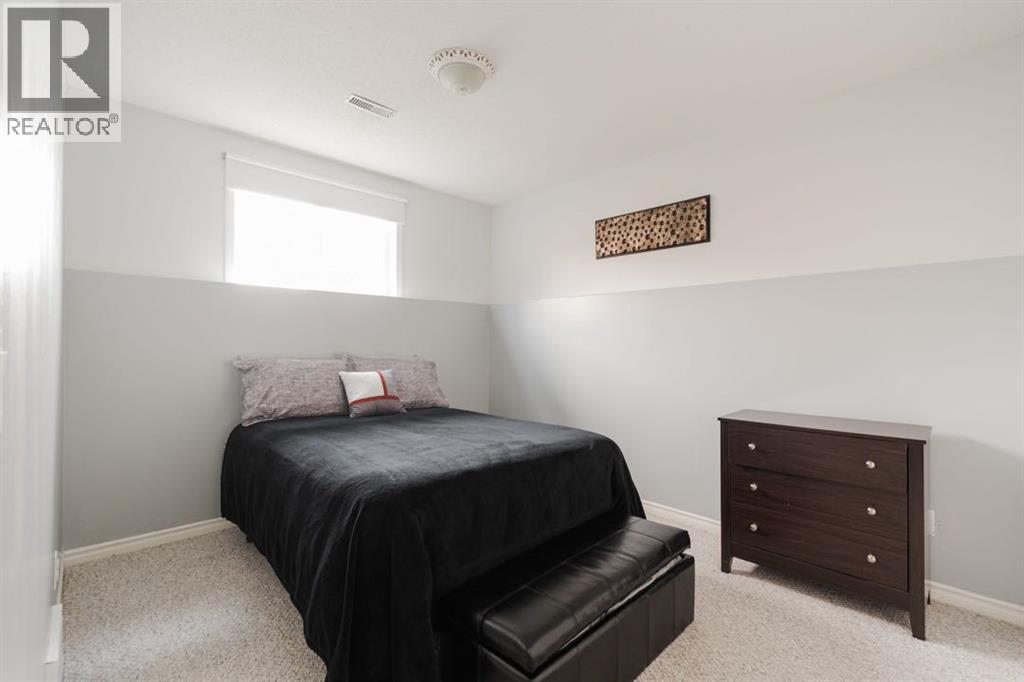 Photo 35 of 132 Breukel Crescent, Fort Mcmurray AB
