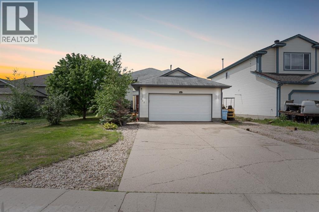 Photo 1 of 132 Breukel Crescent, Fort Mcmurray AB