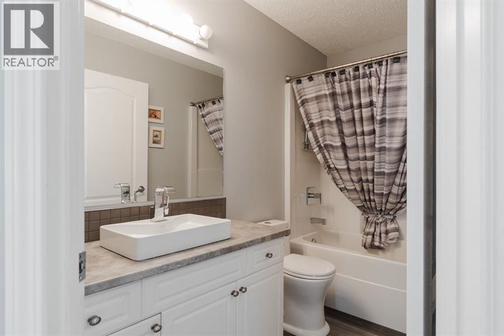 Photo 29 of 132 Breukel Crescent, Fort Mcmurray AB