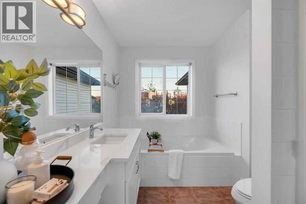 Photo 32 of 151 Kincora Drive Nw, Calgary AB