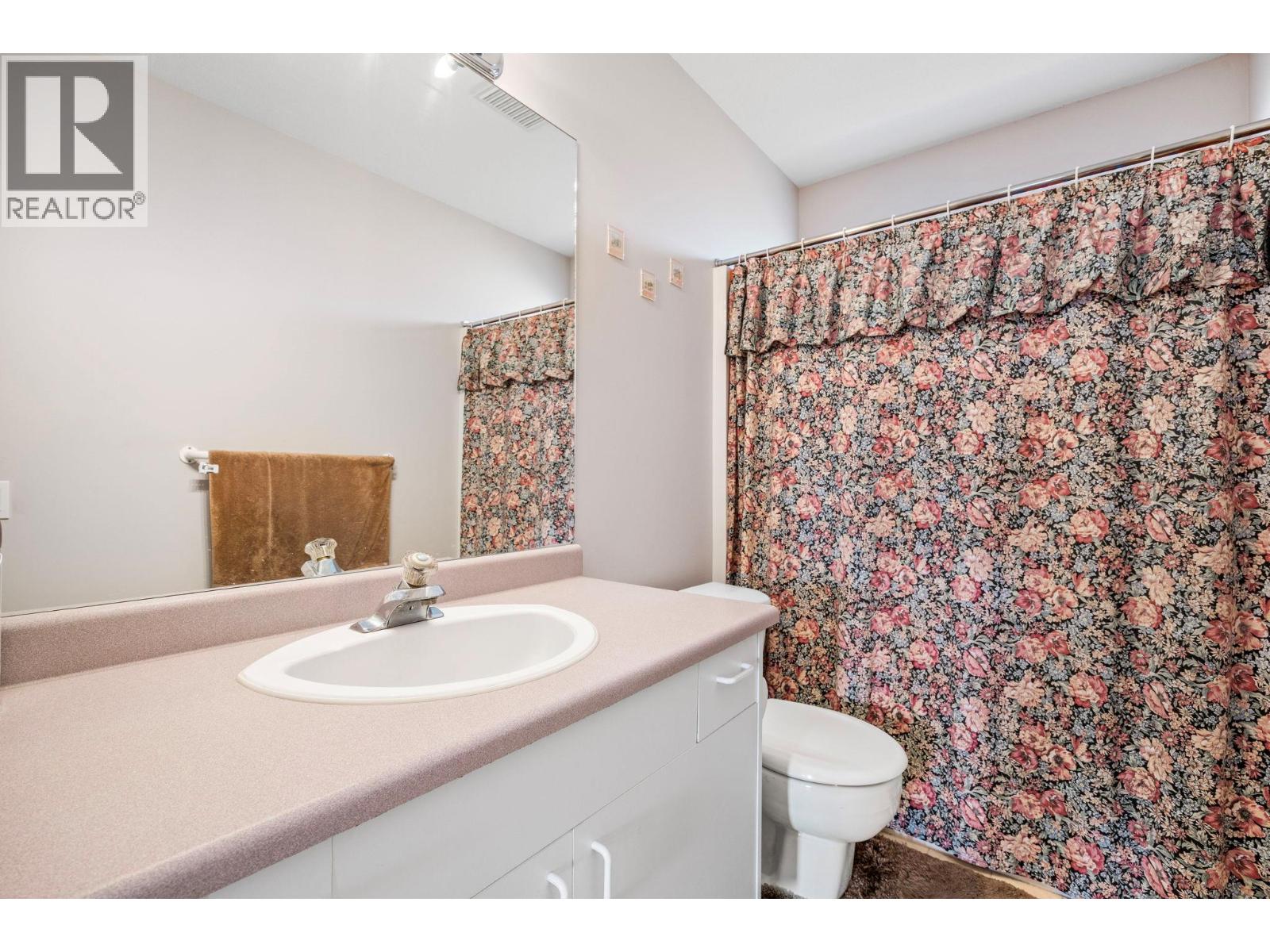  6115 Aitkens Road, Peachland