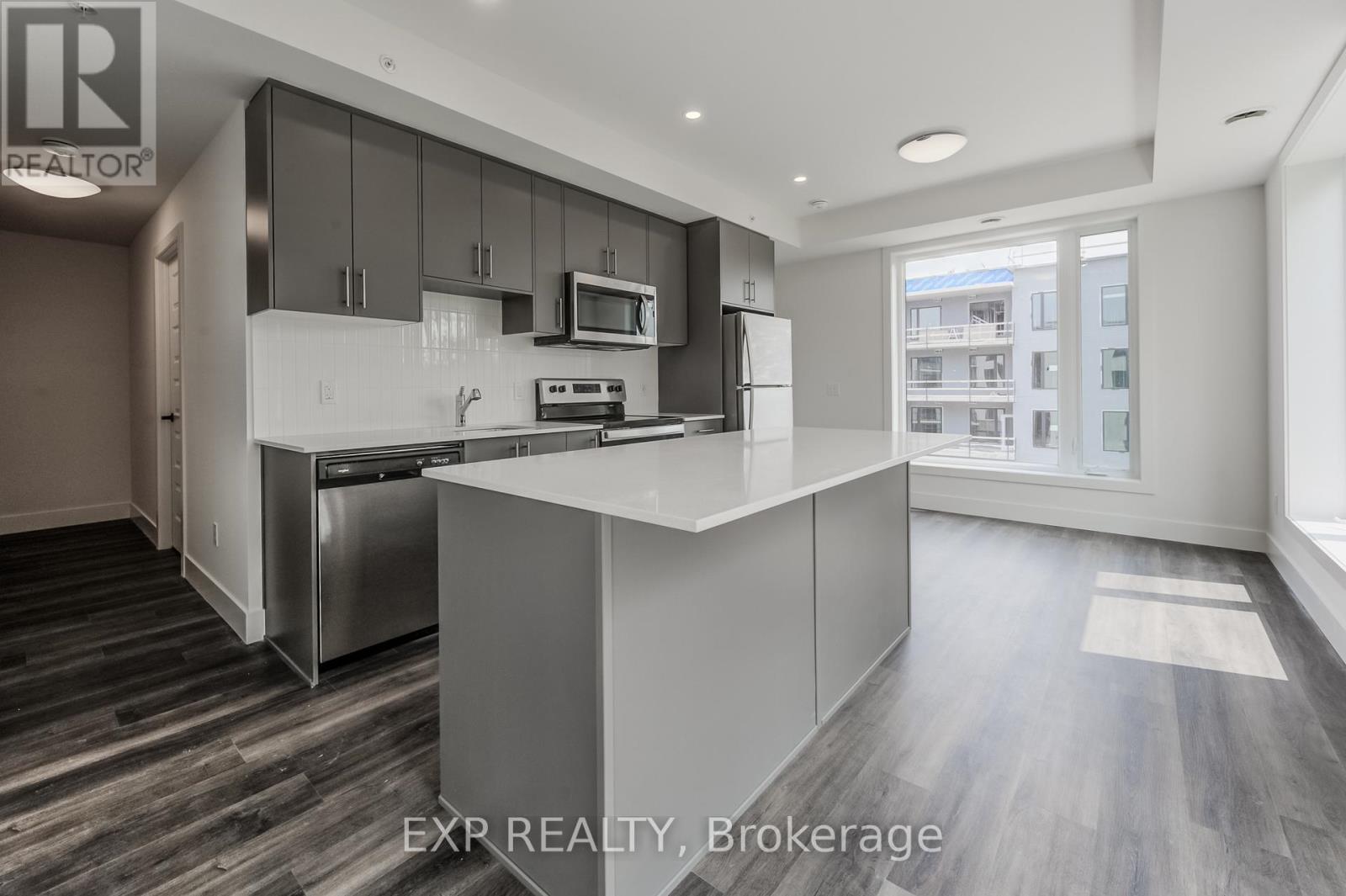 Photo 15 of 516 103 Roger Street, Waterloo ON