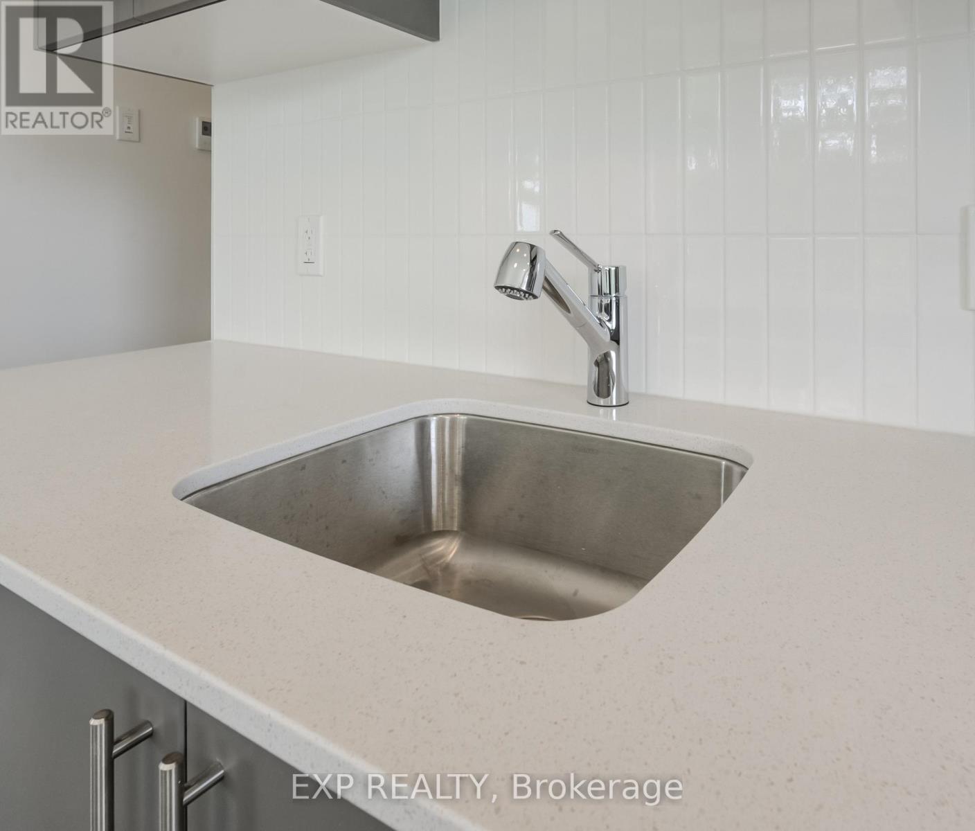 Photo 22 of 516 103 Roger Street, Waterloo ON