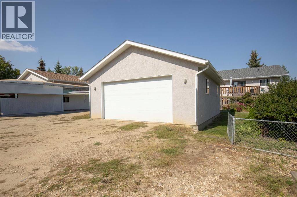 86 Hathaway Lane, Lacombe
