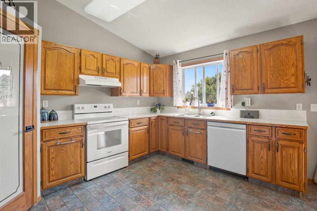 86 Hathaway Lane, Lacombe
