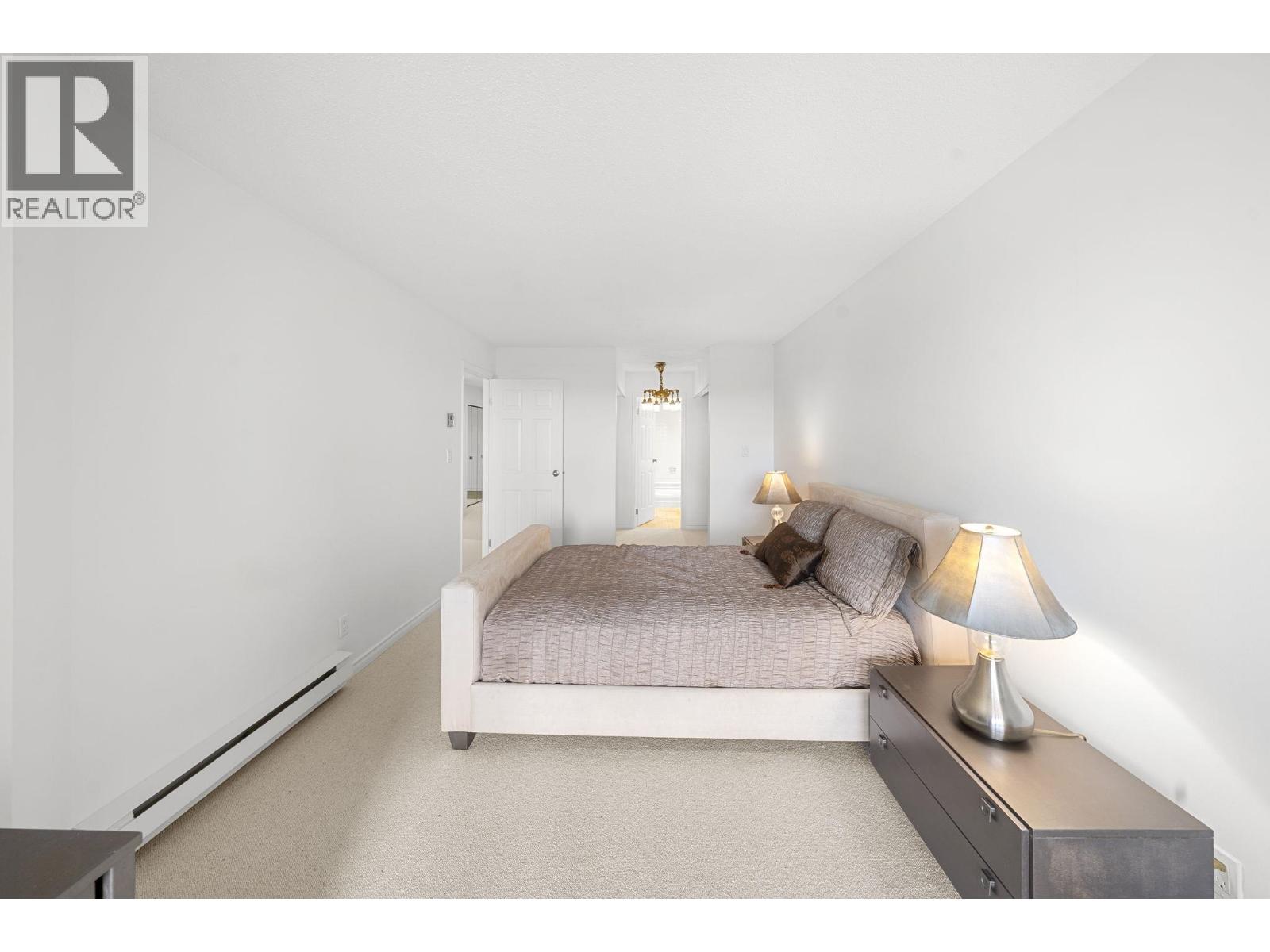 201 2408 HAYWOOD AVENUE, West Vancouver