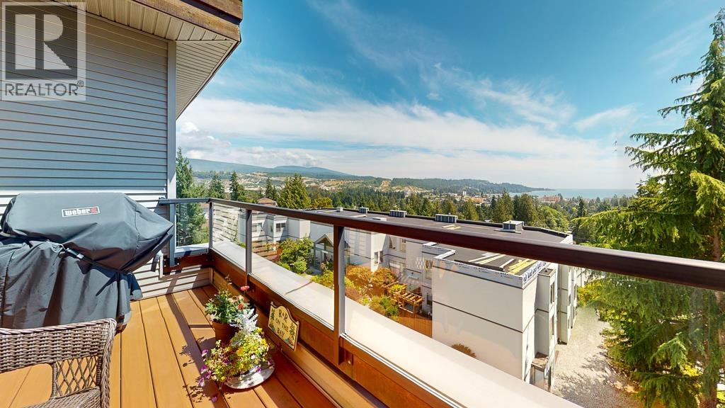 11 5780 TRAIL AVENUE, Sechelt