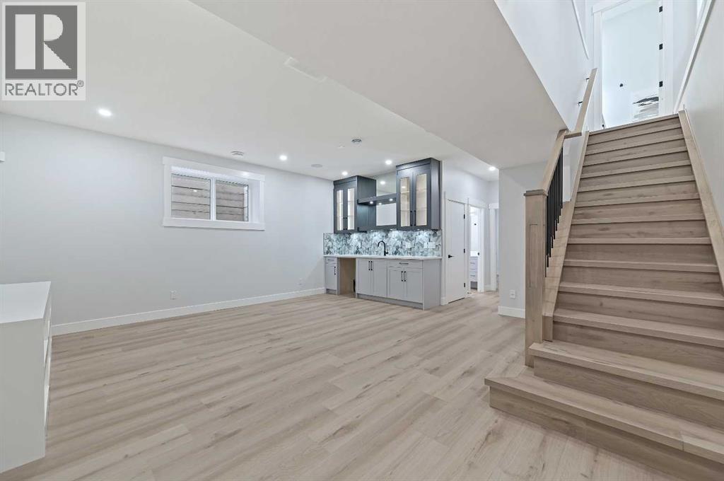 Photo 32 of 107 Hartford Road Nw, Calgary AB