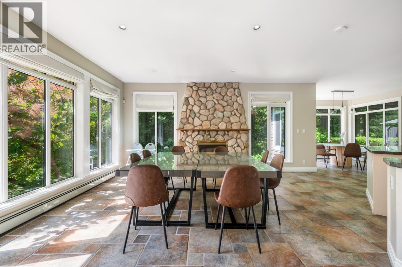 520 HADDEN DRIVE, West Vancouver