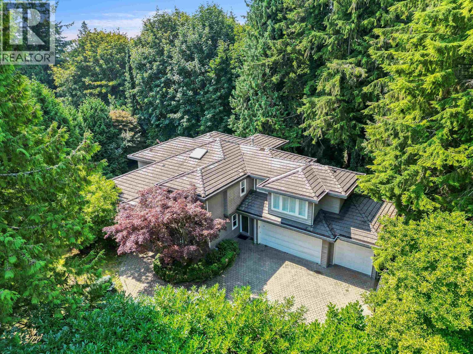 520 HADDEN DRIVE, West Vancouver
