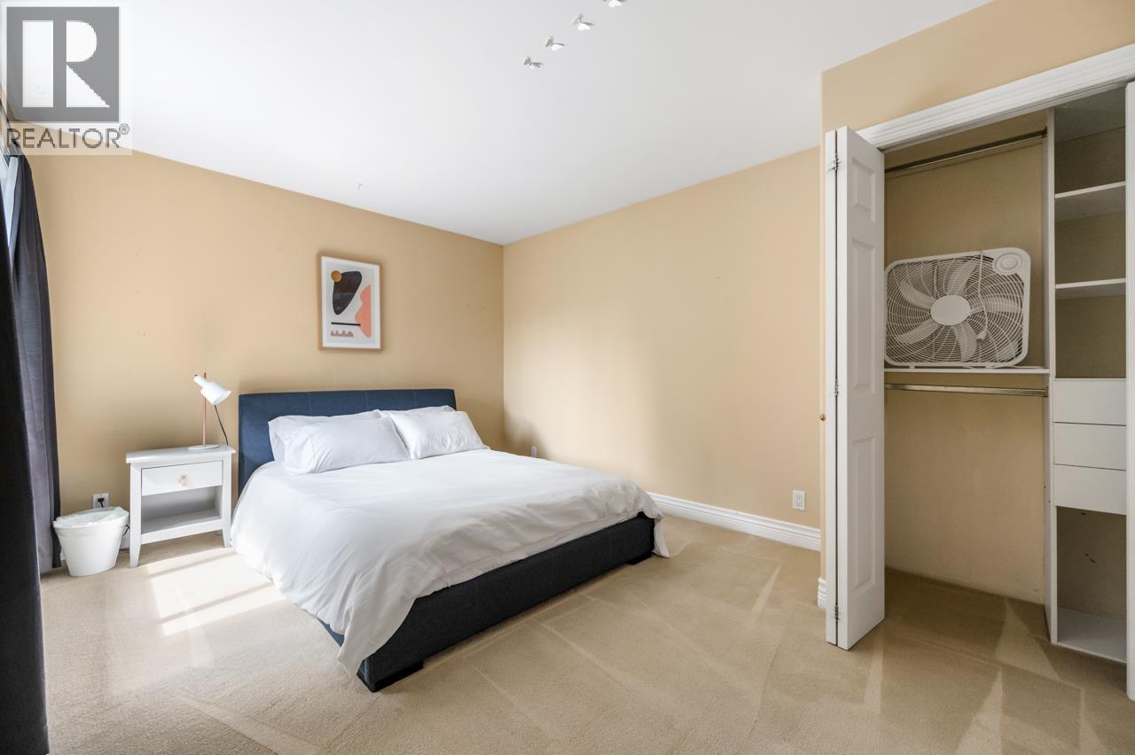 520 HADDEN DRIVE, West Vancouver