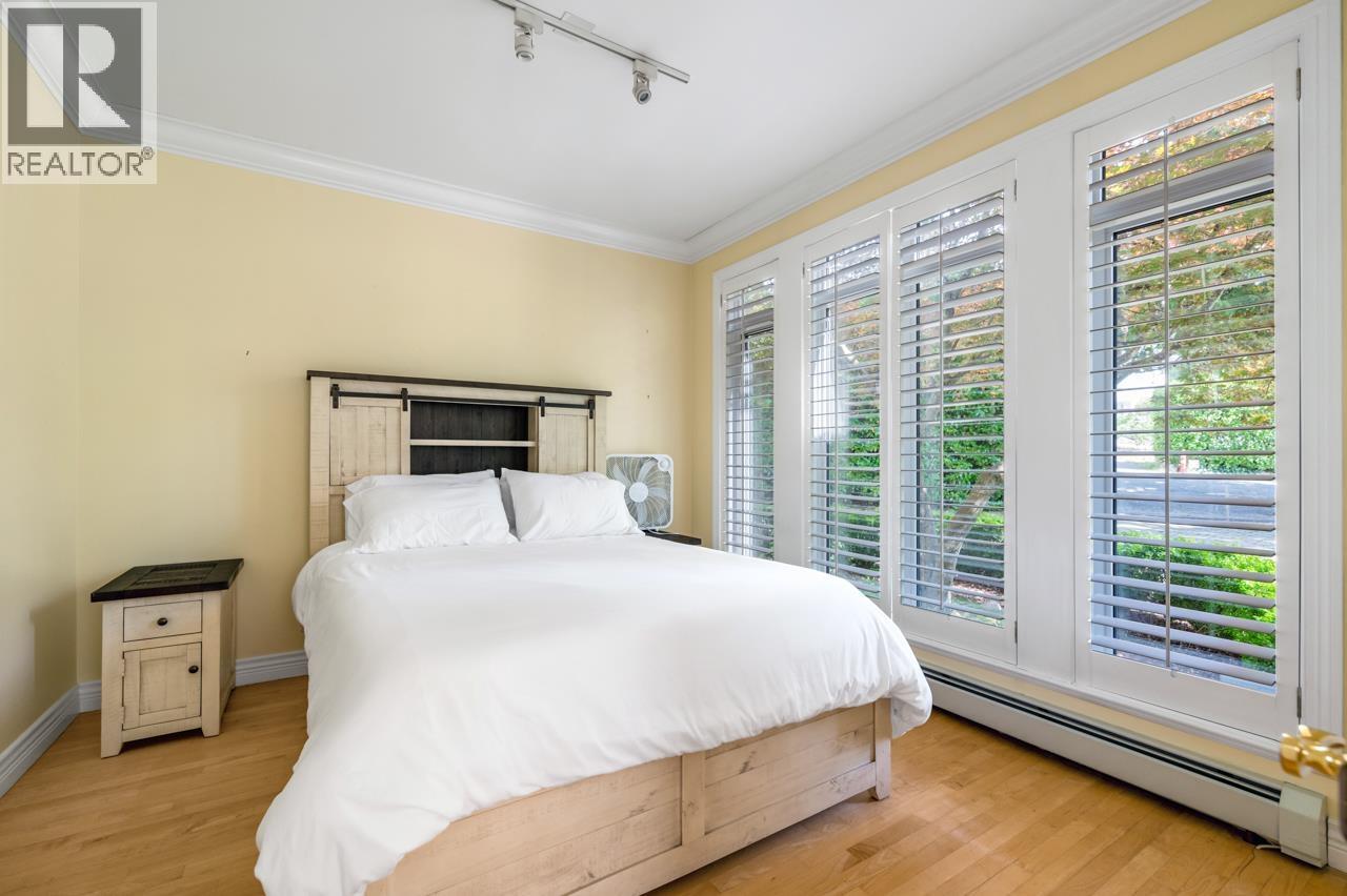 520 HADDEN DRIVE, West Vancouver