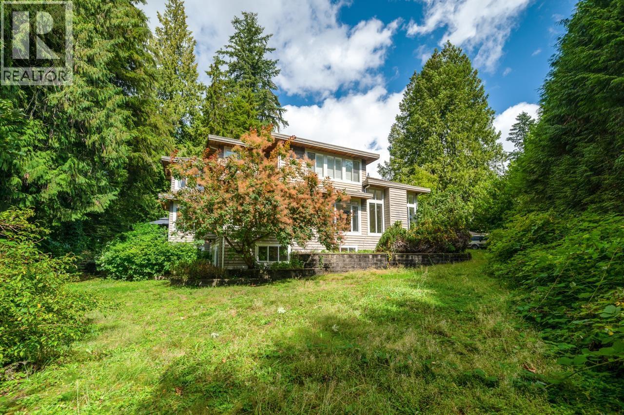 520 HADDEN DRIVE, West Vancouver