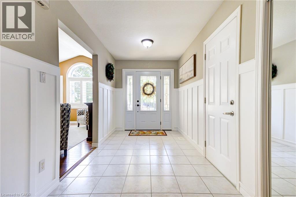 Photo 8 of 122 Westcliff Way, Cambridge ON