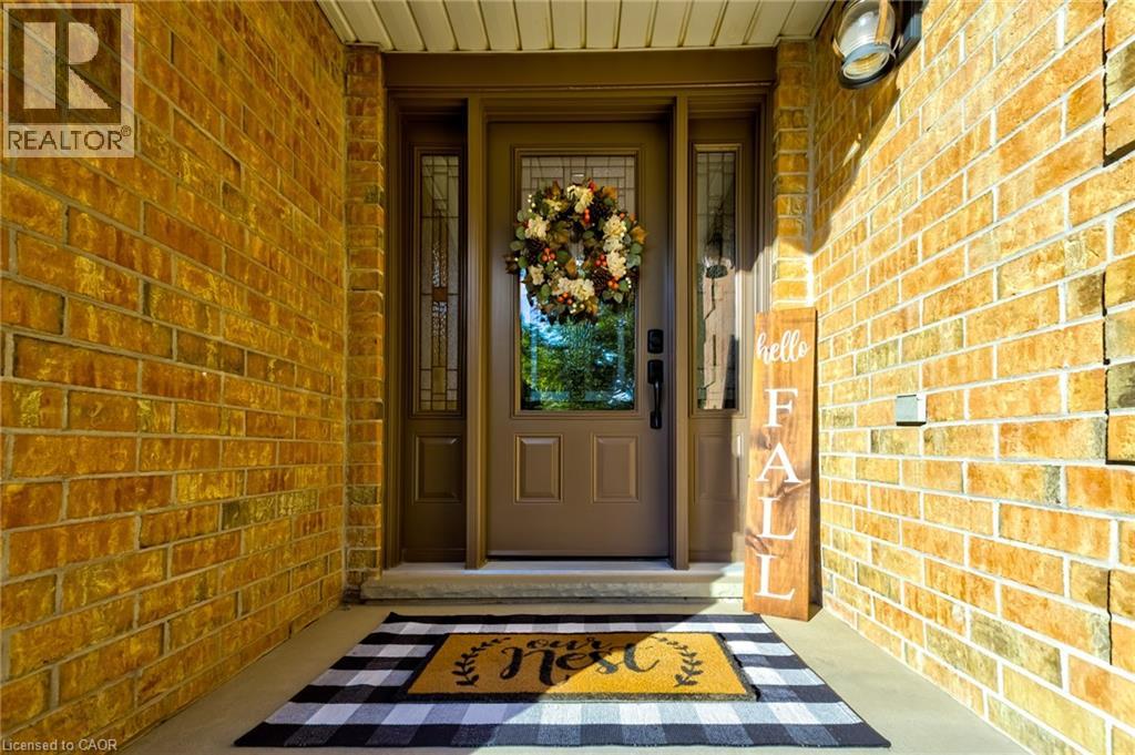 Photo 6 of 122 Westcliff Way, Cambridge ON