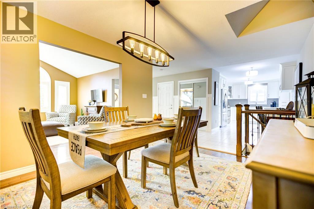 Photo 15 of 122 Westcliff Way, Cambridge ON