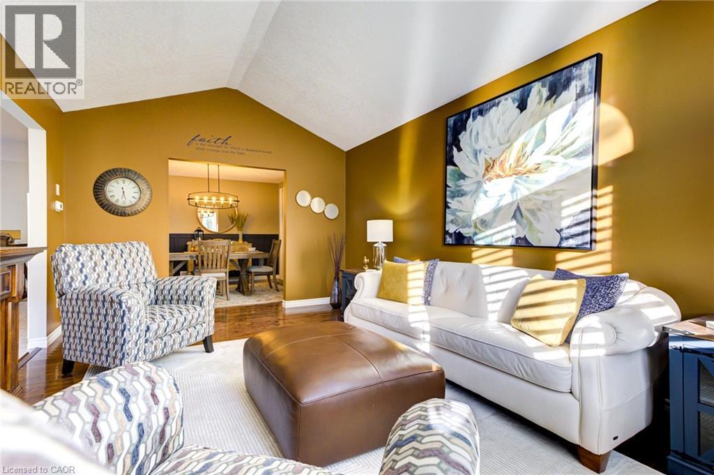 Photo 12 of 122 Westcliff Way, Cambridge ON
